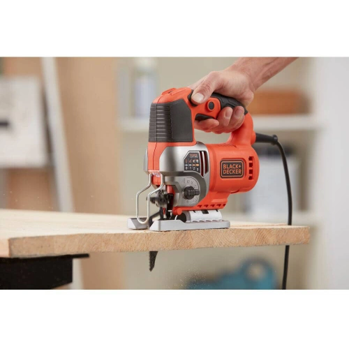 Лобзик Black&Decker BES610 650 Вт