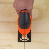 Електролобзік Black+Decker KS701E