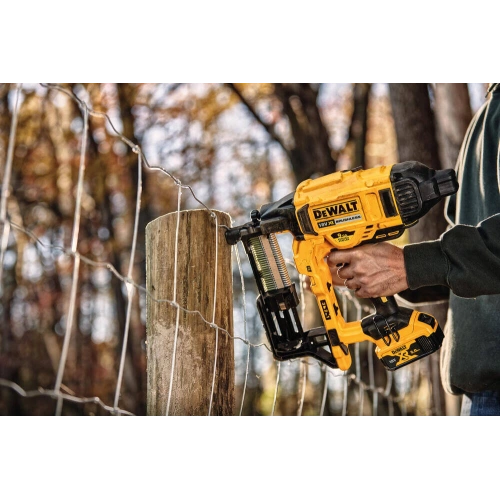 Степлер для скоб акумуляторний безщітковий Dewalt DCFS950N