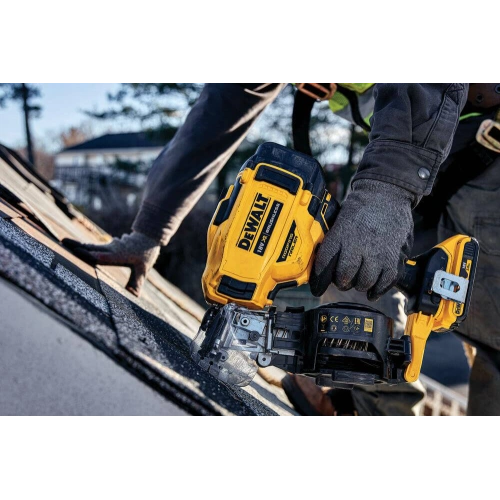 Аккумуляторный степлер Dewalt гвоздезабивной бесщёточный DCN45RND2