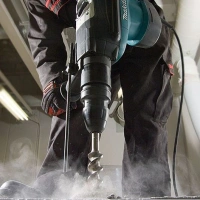 Перфоратор сетевой Makita HR5201C