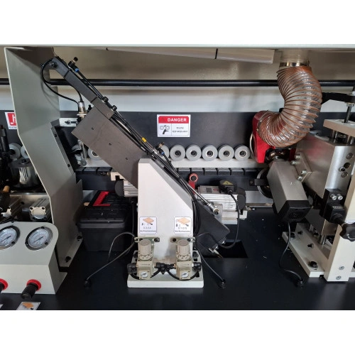 Кромкооблицювальний верстат FDB Maschinen 830028 - 7500 вт, 380 в